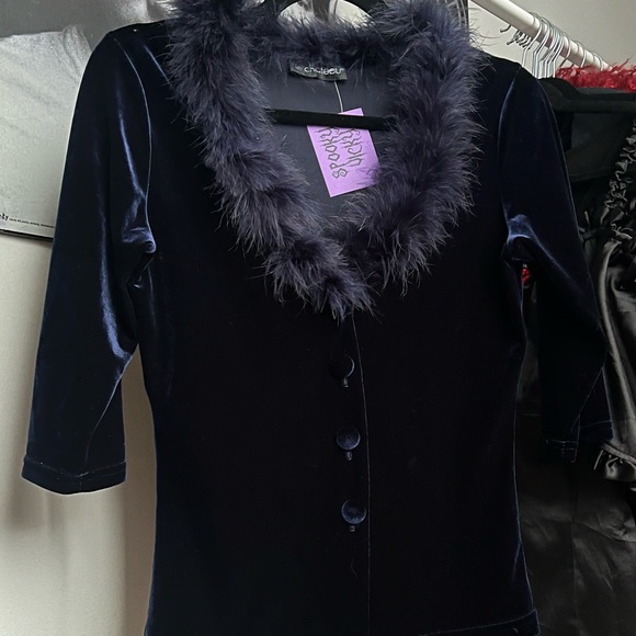 1990s goth velvet fluff button up - Picture 3 of 3